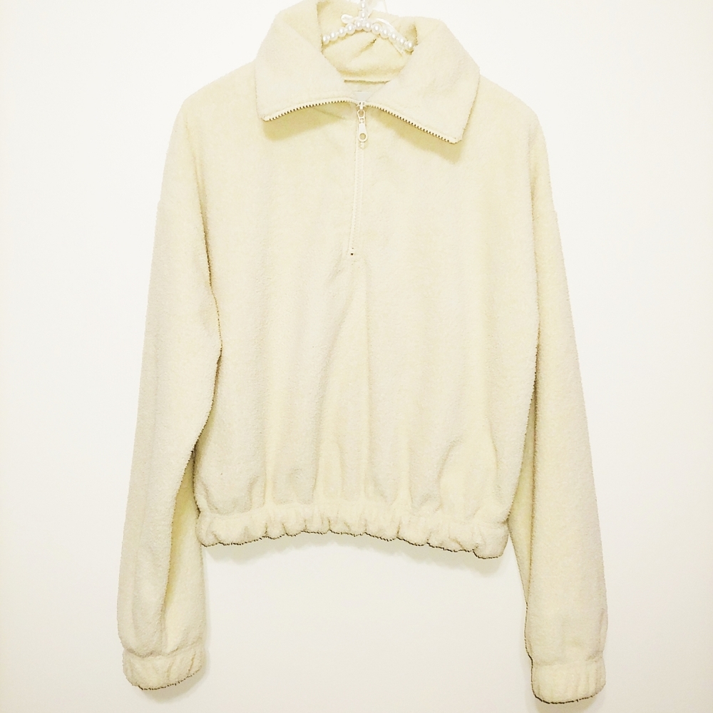 Urban Outfitters Cropped Sherpa 1/4 zip Pullover